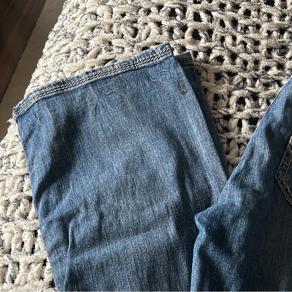 Silver Jeans low rise Tuesday’s 16 1/2 - Picture 5 of 5
